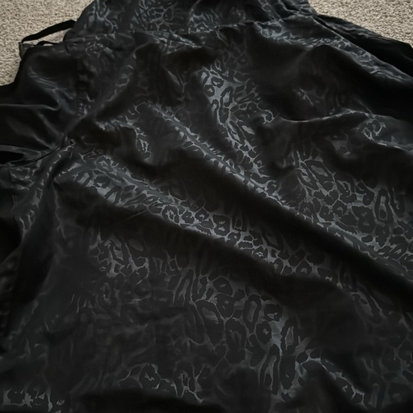 Zyia Active Leopard Jacket - Picture 8 of 8